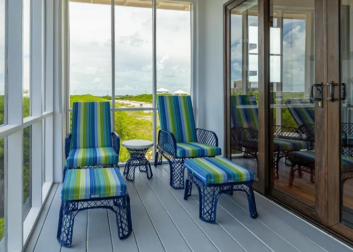 Villa La Dolce Vida And Mistico Club Boat Shuttle