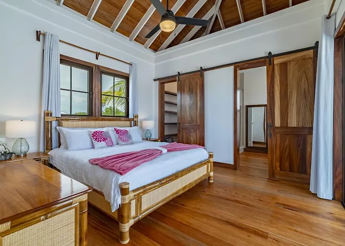 Villa La Dolce Vida And Mistico Club Boat Shuttle San Pedro (Ambergris Caye)